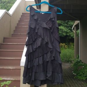 Ruffle dress, black, very cool design